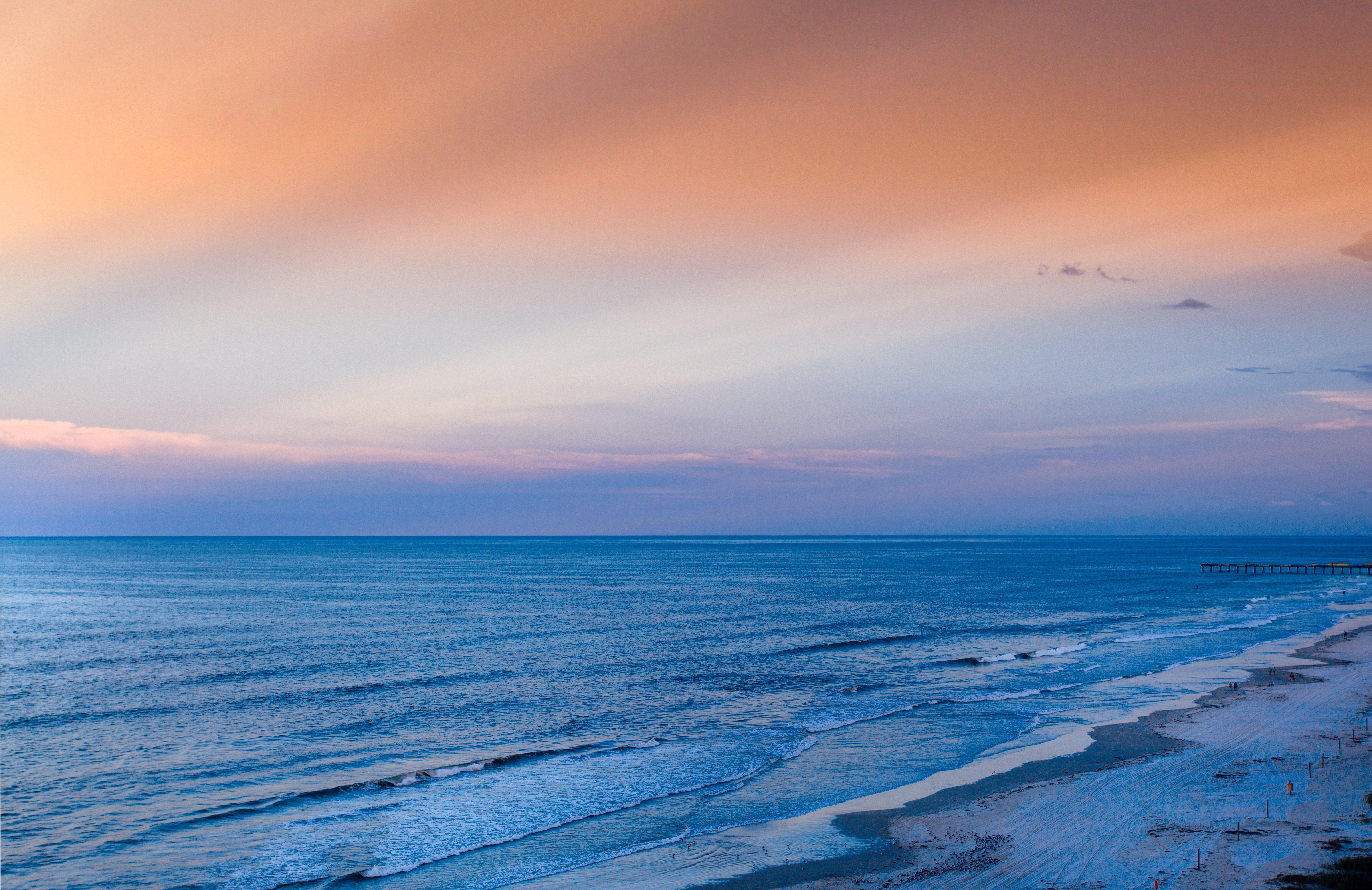 Holiday Inn Express & Suites Oceanfront Daytona Beach Shores By Ihg Exteriör bild