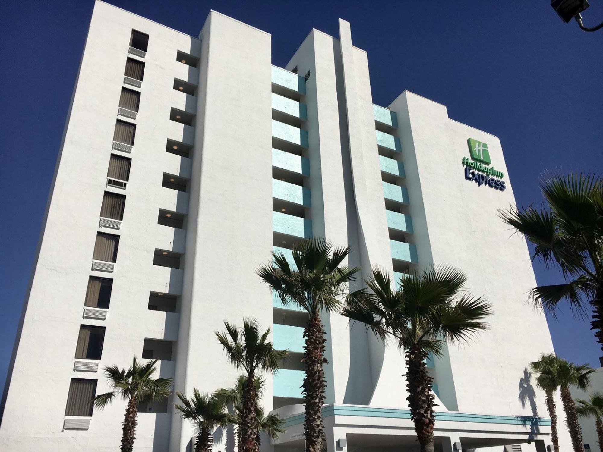Holiday Inn Express & Suites Oceanfront Daytona Beach Shores By Ihg Exteriör bild
