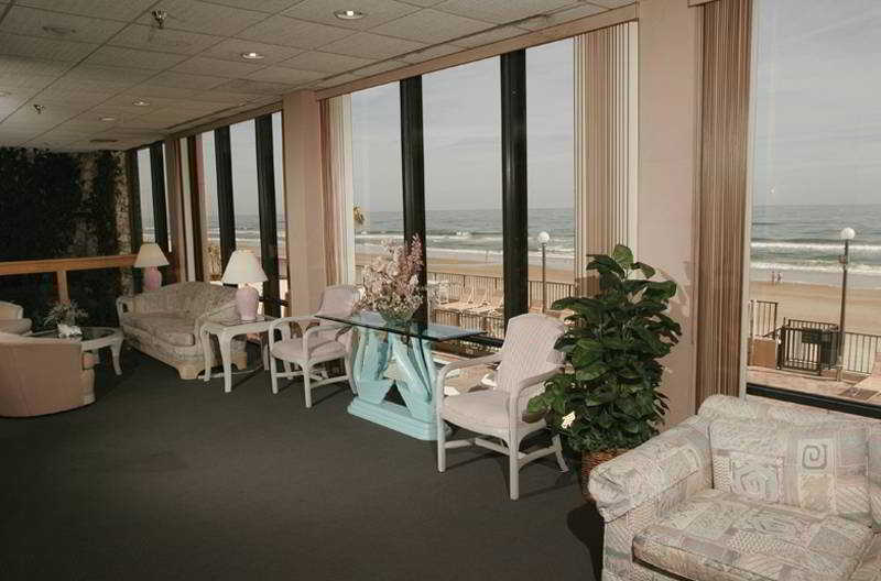 Holiday Inn Express & Suites Oceanfront Daytona Beach Shores By Ihg Inreriör bild